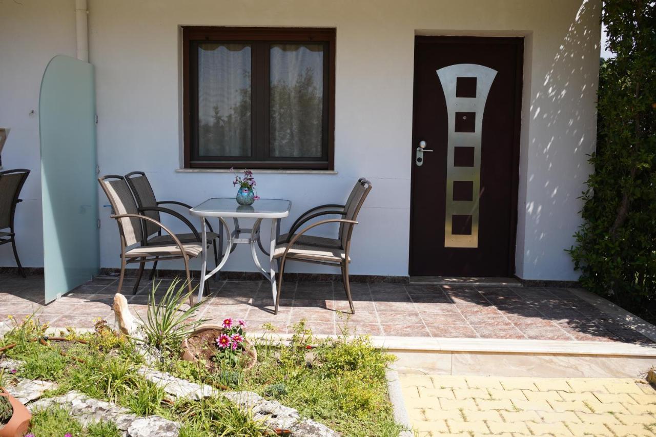 Jasmine Studios Потос Екстер'єр фото